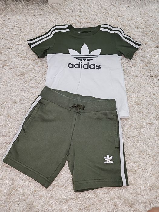 Compleu si pantaloni