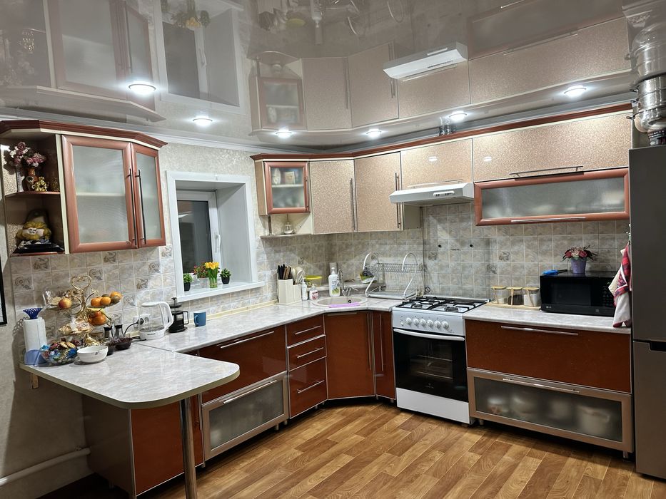 Кухонный гарнитур