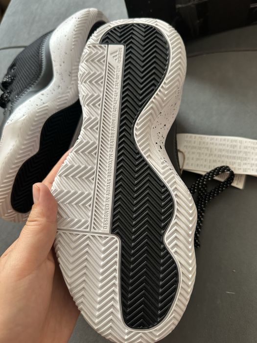 Продам кроссовки adidas rose 773