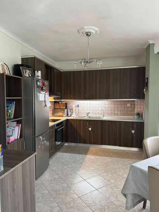 Продава се Тристаен апартамент в Петрич - 100 кв.м за 1950 €/кв.м - Снимка #6