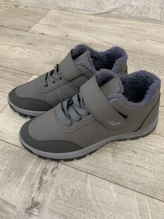 Кроссовки демисезонные для подростка