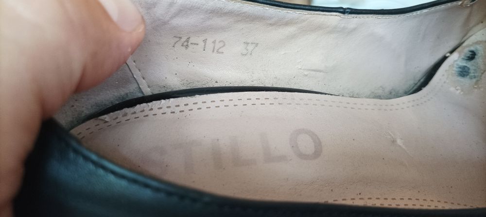 Дамски обувки черни 37