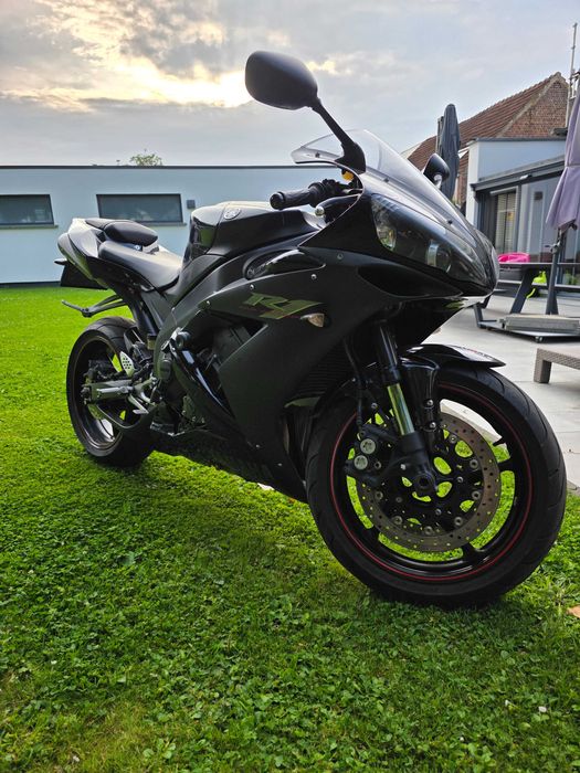 Yamaha R1 2006 12000 km