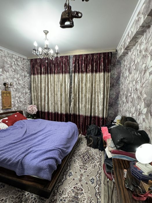 Продаеться 4-х комнатная квартира