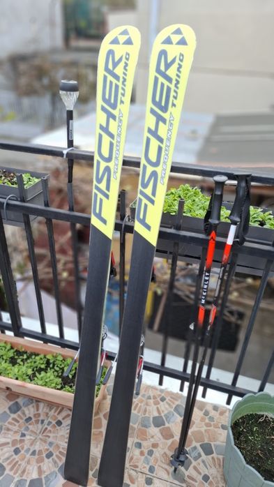 Schiuri Junior Fischer RC4 Worldcup GS - 138 cm + Legături Head + Bețe