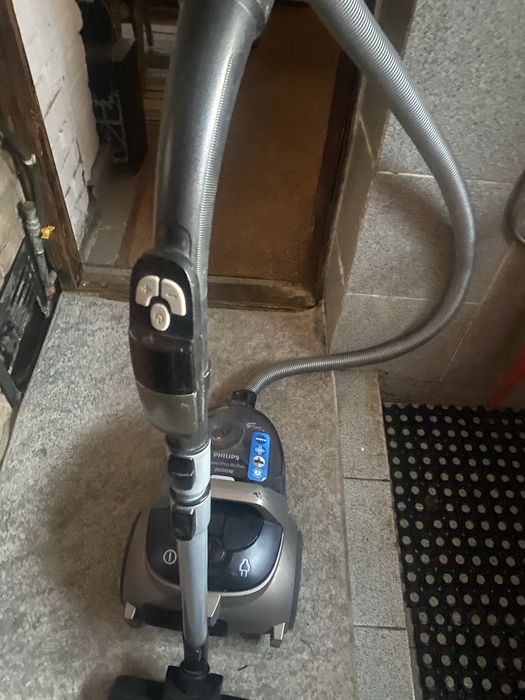 Продам пылесос Philips! Хорошее состояние!