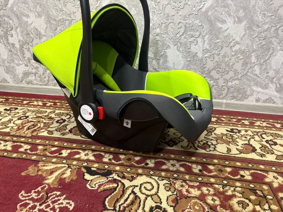 Продам детское автокресло