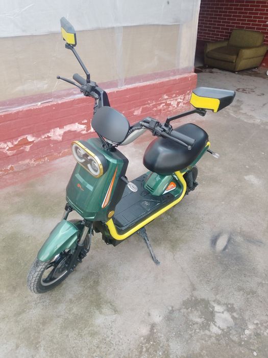 Скутер электронных