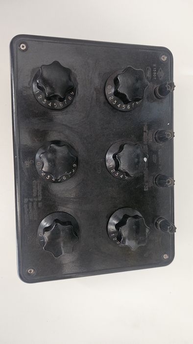 Магазин сопротивлений Р33, мост Р4033