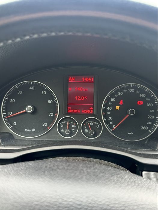 Volkswagen Jetta 1.6 FSI 116 CP