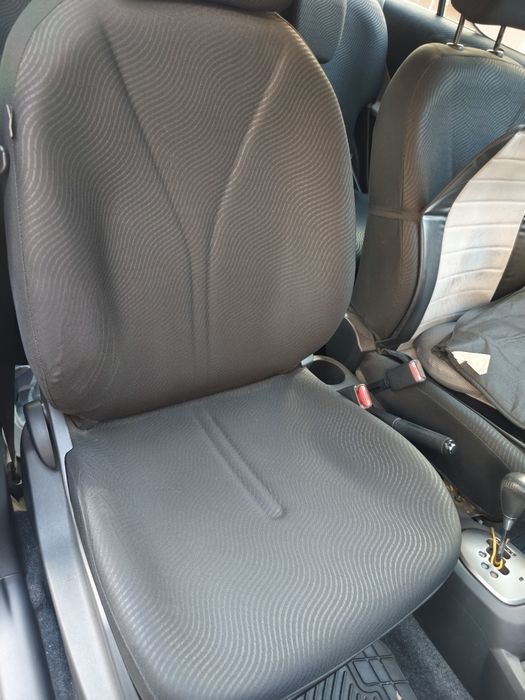 Toyota Yaris 1.33 VVT-i Automat – DISPONIBILĂ IMEDIAT | Unic Proprietar | Fără Accidente