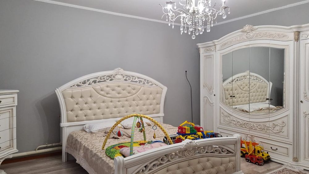 Продам коттедж в Золотом квадрате