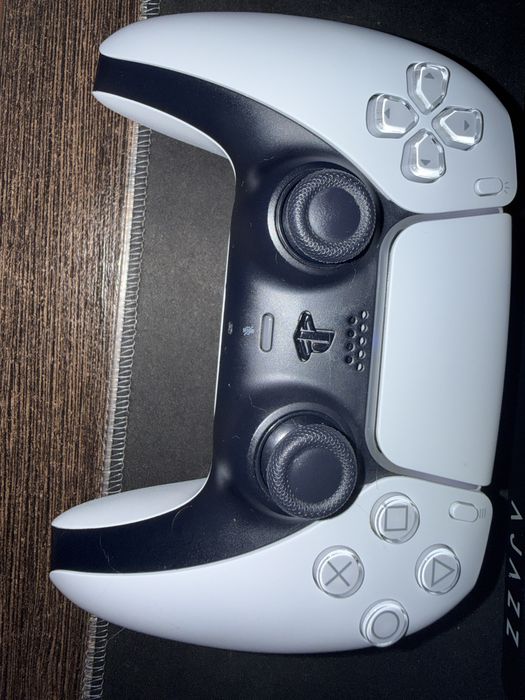 Продам консоль Playstation 5 Pro