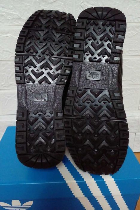 Зимние кроссовки "ADIDAS"