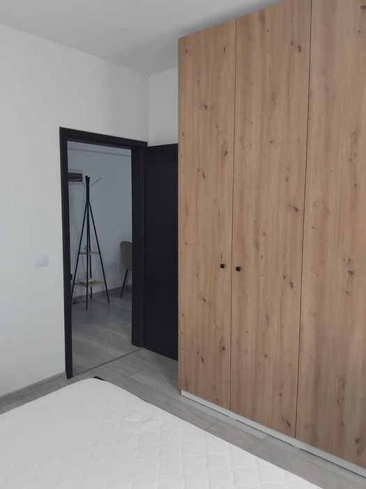 Închiriez apartament Complex Contemporan