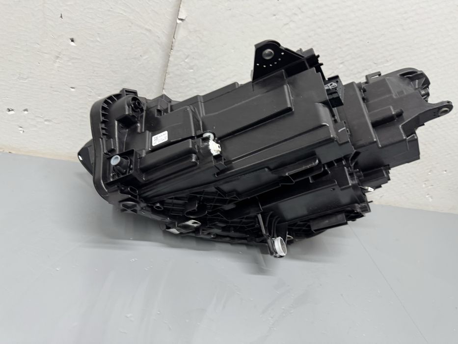 Far faruri bmw G60 G61 seria 5 led adaptive shadow 2024-2026 dreapta