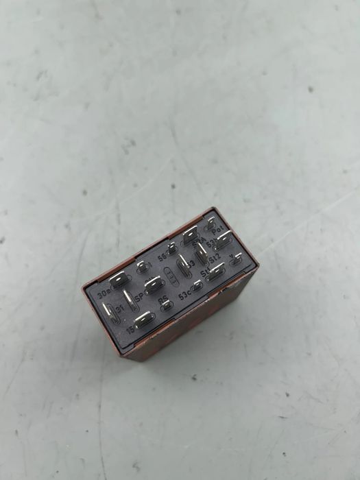 Releu stergator parbriz 4B0955531C Volkswagen VW Golf 2002