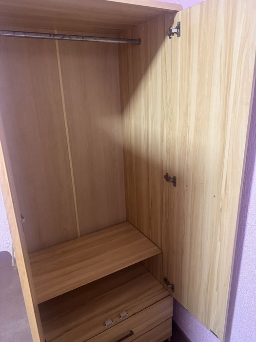 Продам плательный шкаф