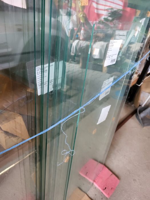 Единични стъкло от прозорец 4мм