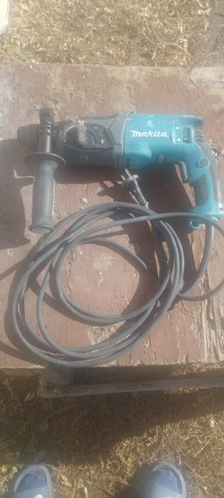 Перфоратор Макита