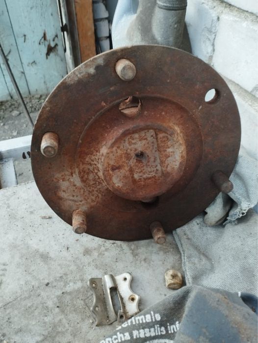 Ступица с подшипником (б/у)