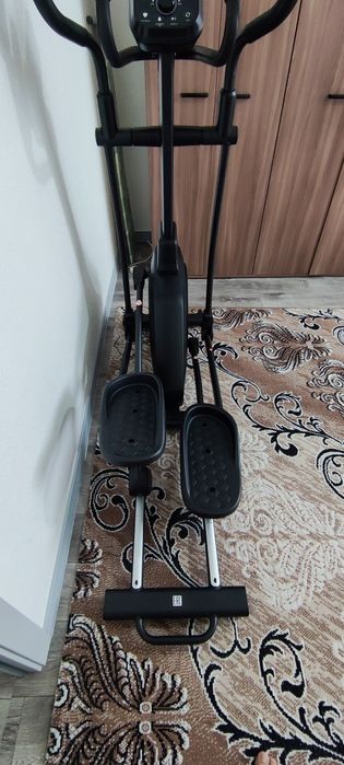 Эллиптический тренажёр