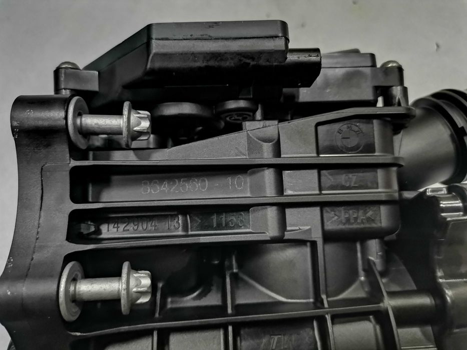 Нов Термостат 8642560 BMW B46 B48 G20 G23 G30 G01 G05 G06 20i 30i 21km