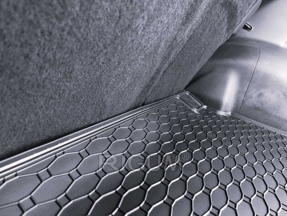 Гумени стелки и багажник HONDA CR-V IV (4) от 2012 до 2018г.