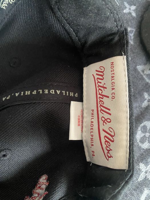 Sapca.      Originala. NY