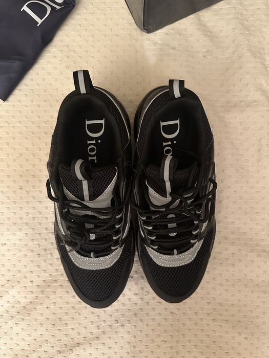 Dior B22 - 44 Neutilizati