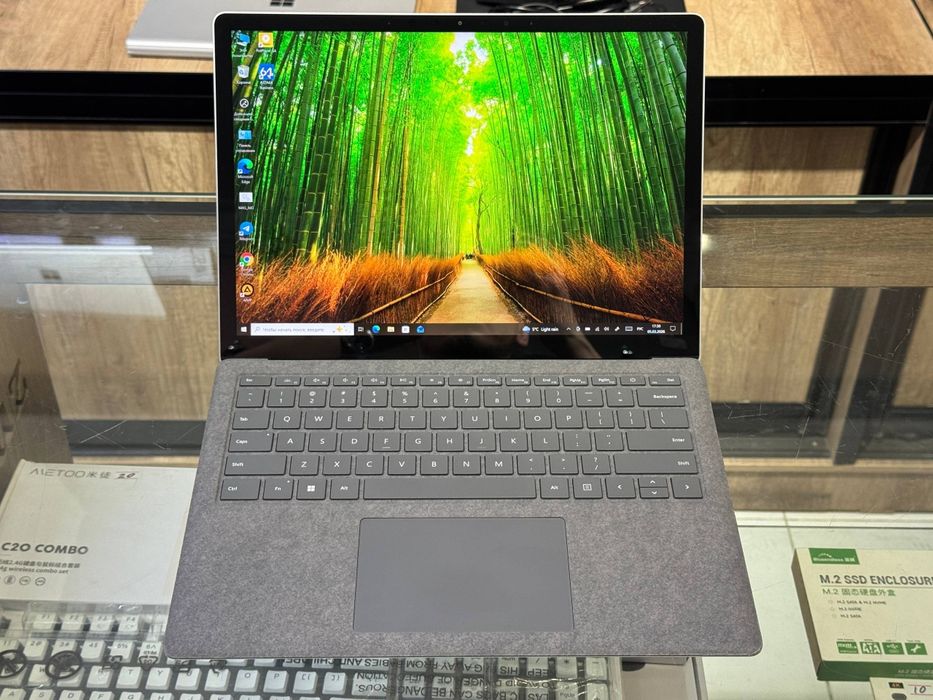 Micrasoft Surface Surface 4 yangidek