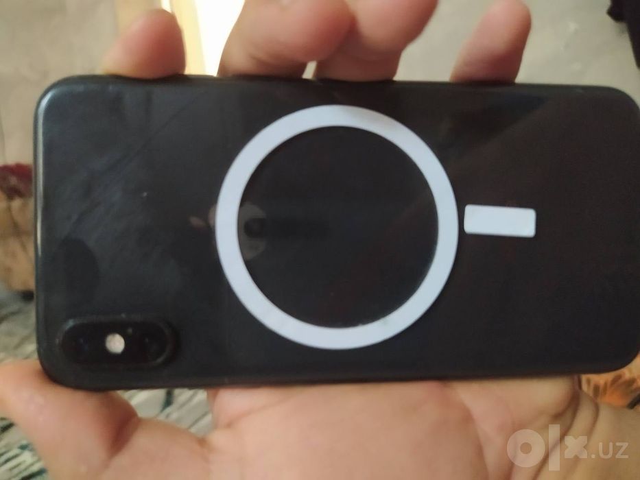 iphone xs yomks 76 hotira 64 fase yo tru bo kar dak bo orqa ozro sngan