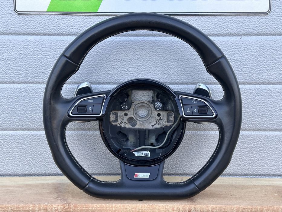 Скосен волан AUDI SQ5 S4 S5 8R0419091AG