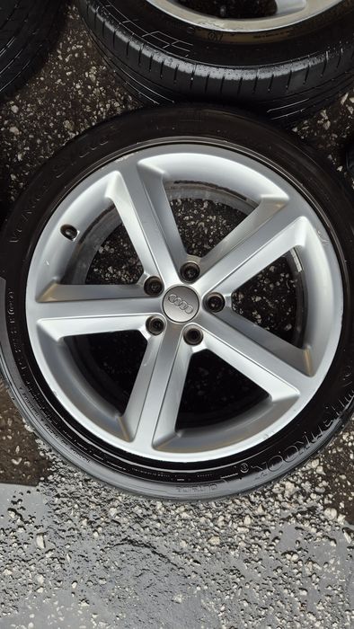 Джанти с гуми за Ауди 5х112 18