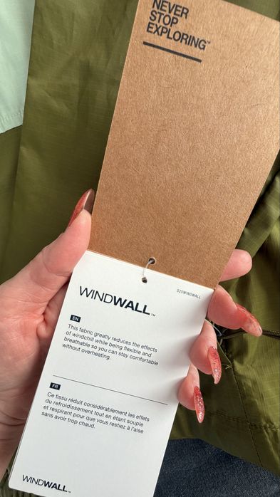 Куртка ветровка The North Face