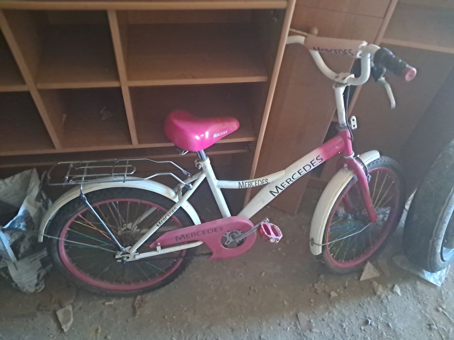 Продам детский велосипед для девочки