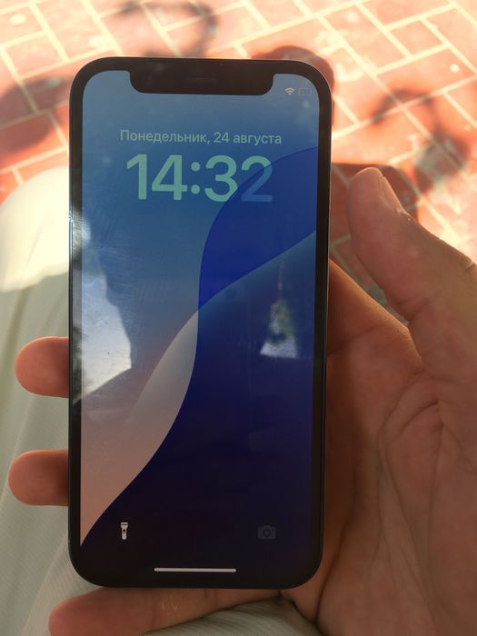 Iphone 12 mini sotiladi
