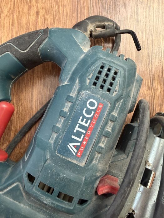 Лобзик для строительства