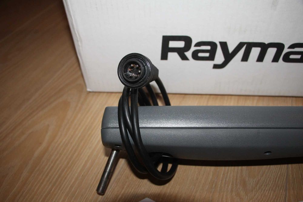 Автопилот Raymarine ST 2000+ за яхти