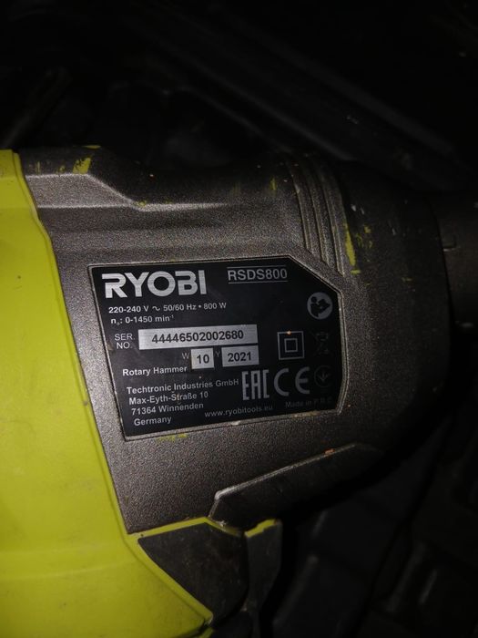 Vând rotopercutor Rioby