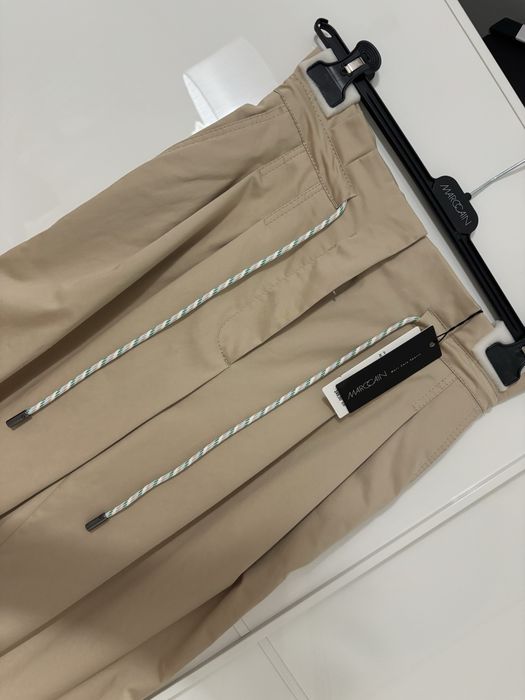 Комплект MARC CAIN BLAZER - LIGHT STONE/ Панталон chino FAQUS -  Колекция Пролет 2026
