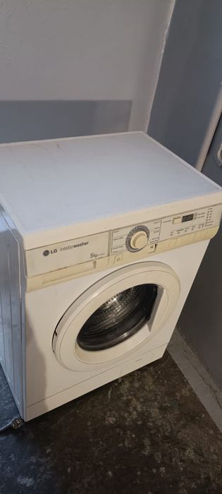 Продам стиральную машину LG