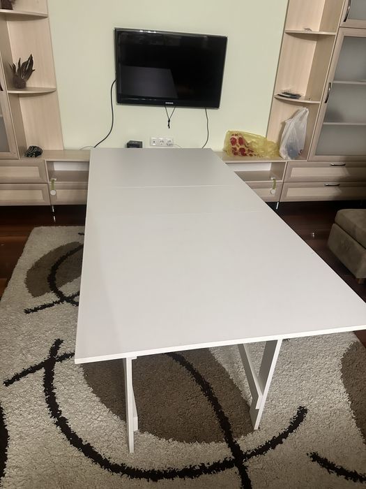 Сдается стол в аренду