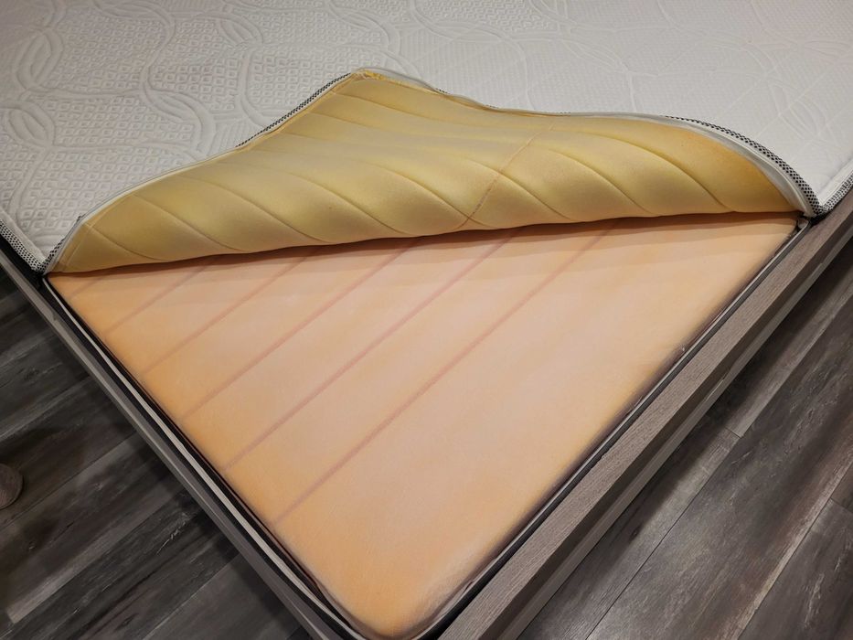 Двулицев матрак Бахама Мемори Duo Lux 28 см.