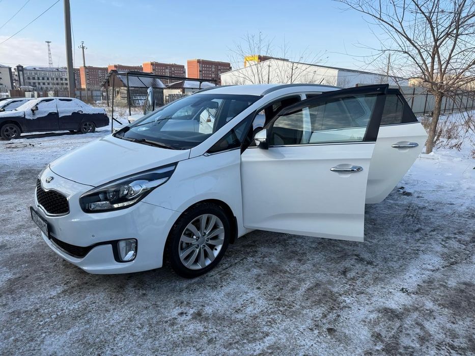 Продам Kia Carens 2014