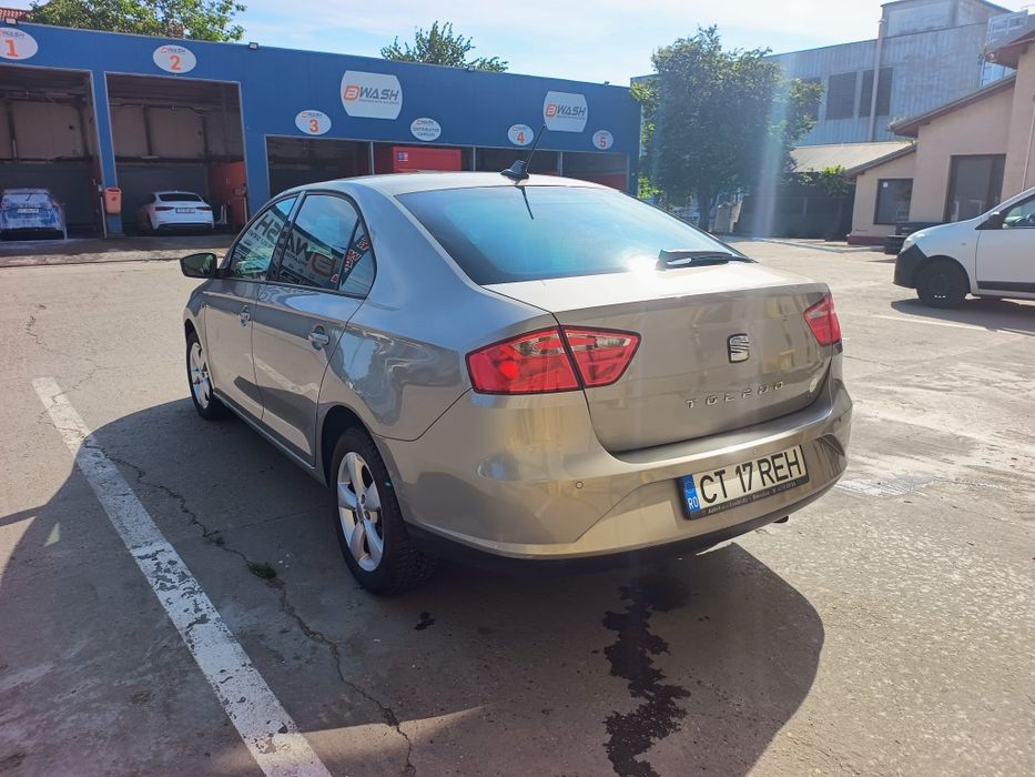 SEAT TOLEDO 2013  automat