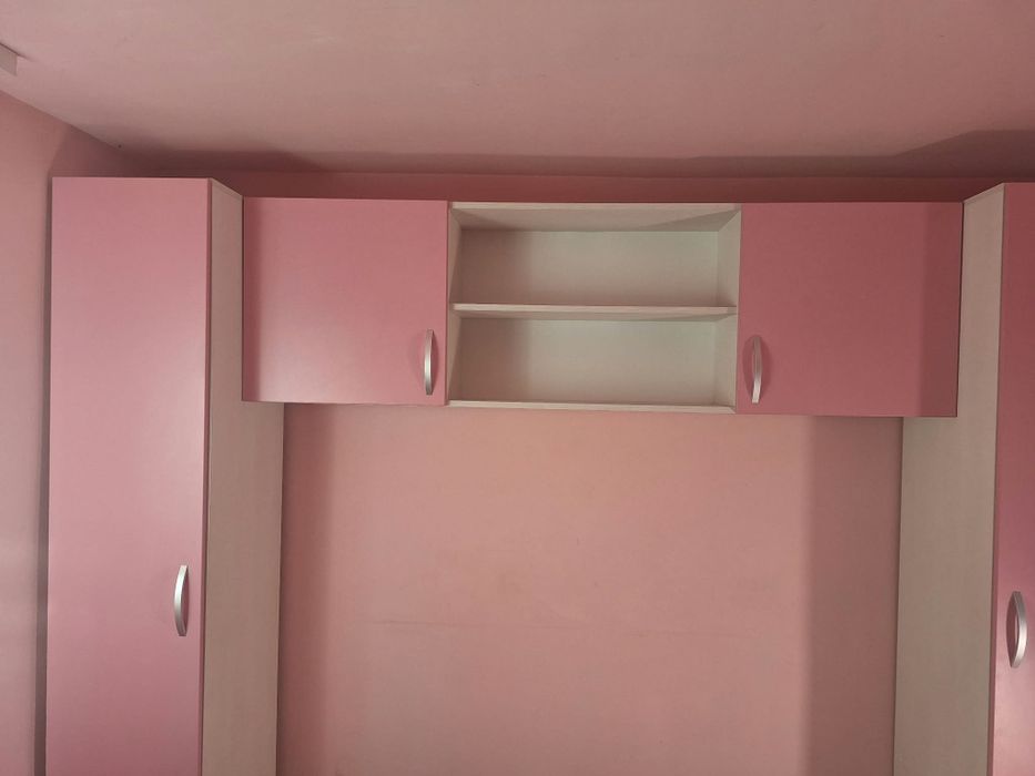 Vand mobilier nou