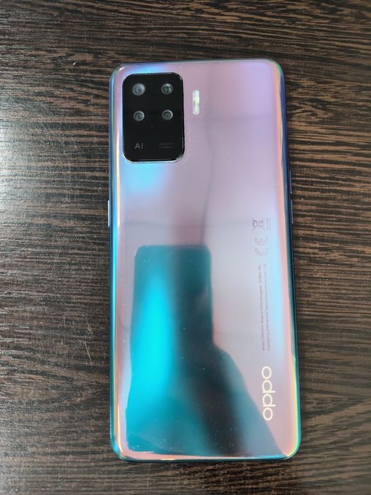 Продаю телефон в отличном состоянии