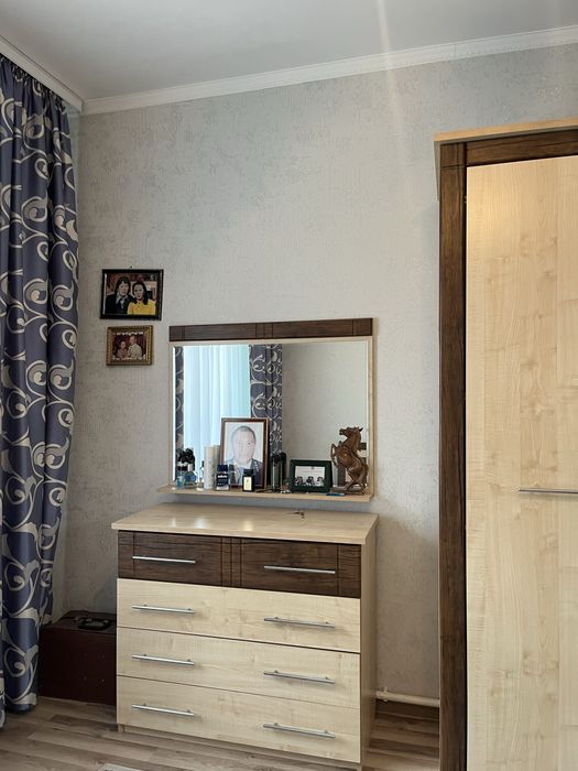 Продам спальный гарнитур