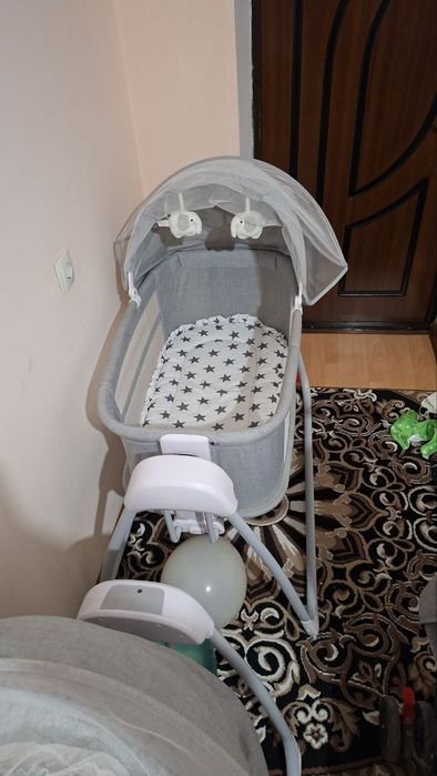 Ikkita belanchak va egizak kolyaska